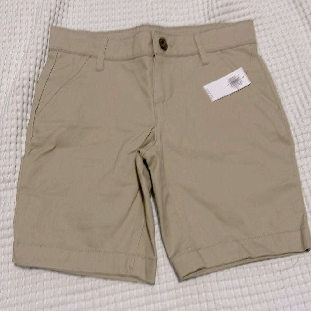 NWT- Old Navy- 8. Uniform Bermuda Khaki Short